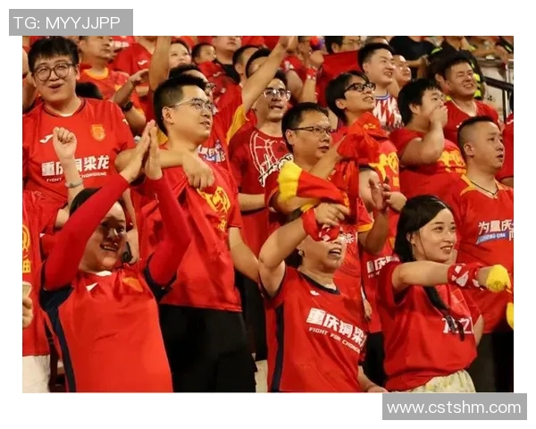 足球球星告别仪式感人至深引发球迷热烈追忆与深情告别